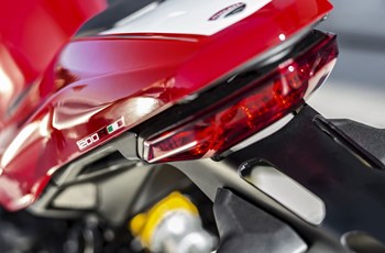Ducati Monster 1200 R 2018 - Bild 21 Ducati Monster 1200 R 2018 - Bild 21